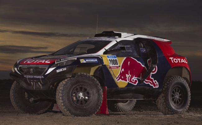Peugeot 2008 DKR, savaş giysilerini kuşandı