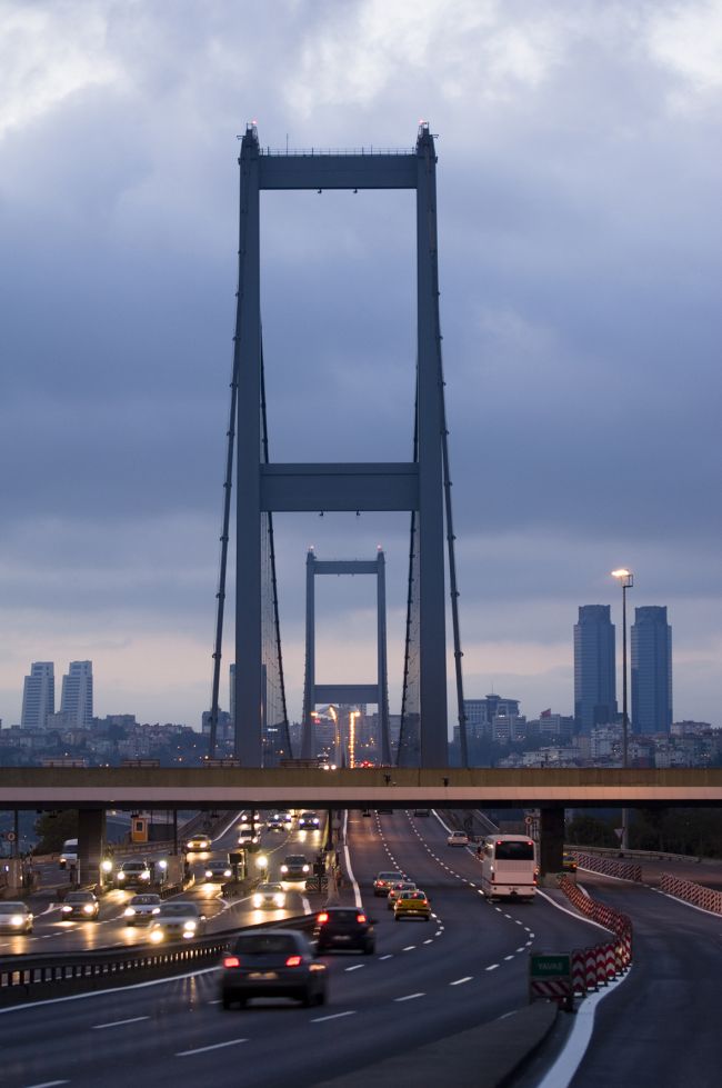 İstanbullular Köprülerdeki Sabah Akşamki Ek Şerit’i İstemiyor