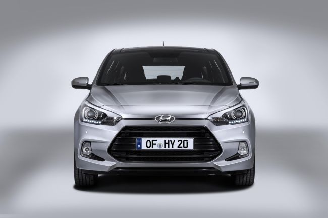 HYUNDAI i20 ŞİMDİ DAHA DA SPORTİF: i20 COUPE