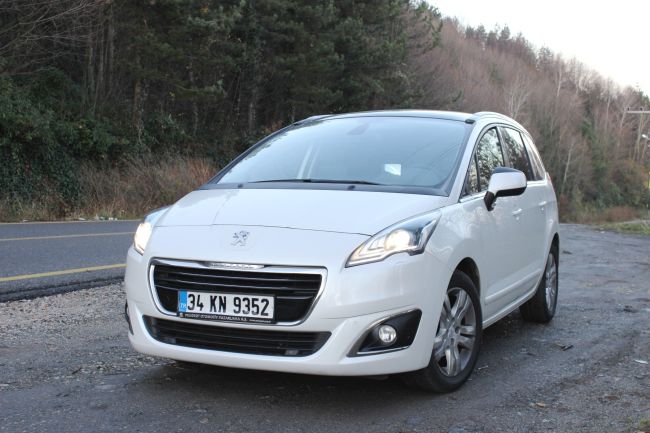 Yeni Peugeot 5008 1.6 e-HDi ETG6 Allure Testi