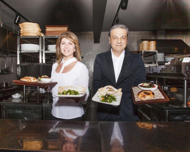 TOYOTA VE BIG CHEFS YÖNETİCİLERİ AŞÇI ÖNLÜĞÜNÜ TAKTILAR, HİBRİT MÖNÜ HAZIRLADILAR