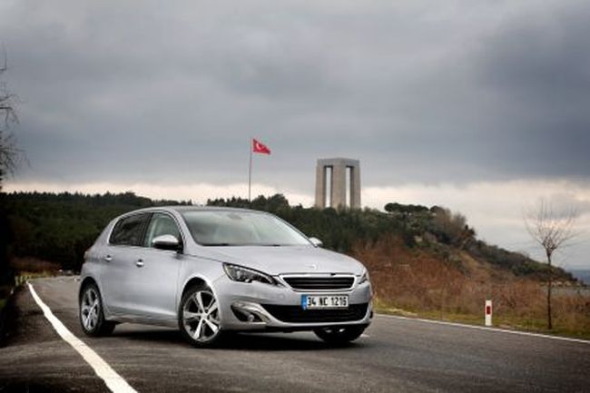 Yeni Peugeot 308 Tam Otomatik Dizel Motora Kavuştu
