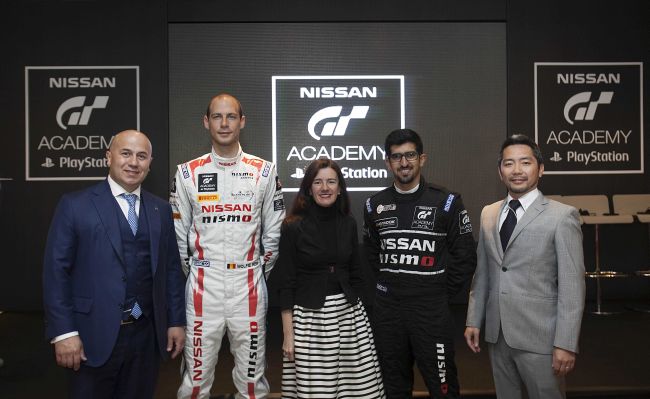 YARIŞ PILOTU ARANIYOR!