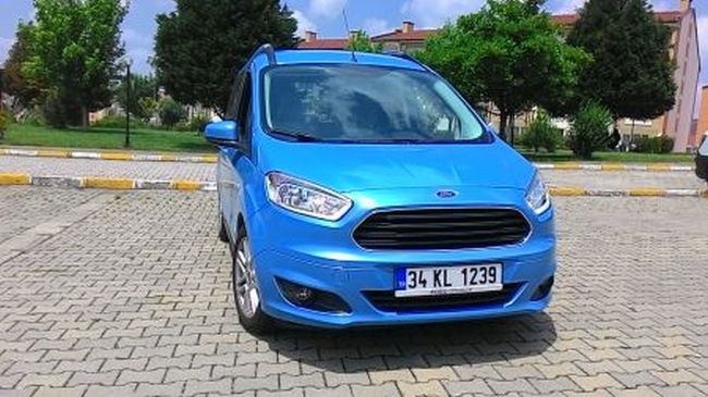 Ford Tourneo Courier 1.6 TDCi Titanium Plus Testi