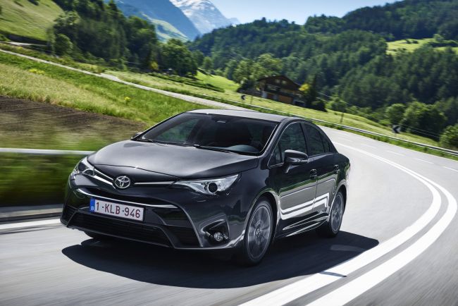 Yeni Avensis’in Benzinli Fiyatı 76.900 TL Dizel 92.900 TL Olarak Açıklandı