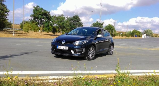 Renault Megane HB GT Line 1.6 CVT Testi