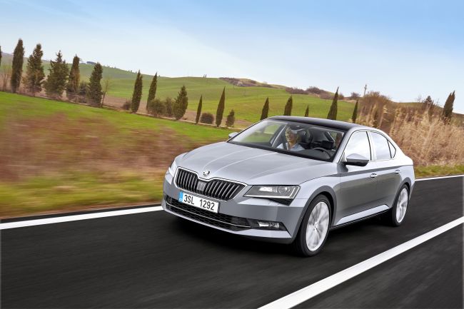 Skoda’nın Yeni Yıldızı Yeni Superb’nin Fiyatı Açıklandı