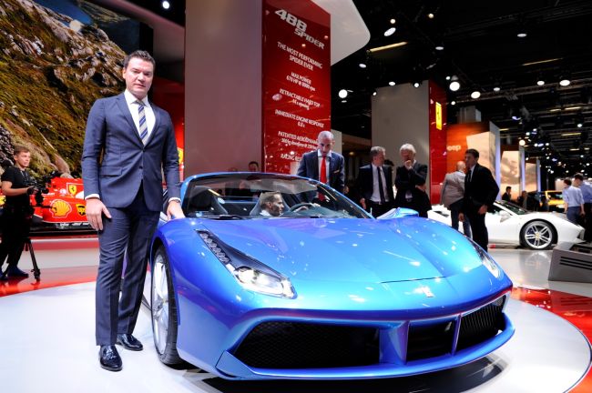 Frankfurt’un Gözdesi Yeni Ferrari’ye  Türkiye’den Sadece 6 Müşteri Sahip Olacak!