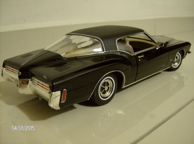 Amerikan Canavarı: BUICK RIVIERA 1971