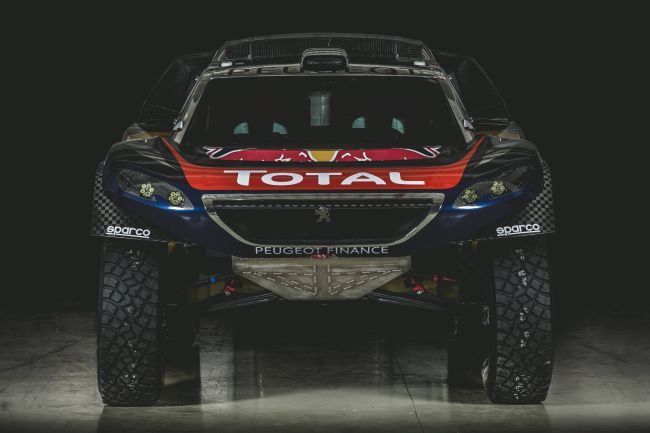 Peugeot 2008 DKR16, Agresif Görünümü ve Yeni Renkleriyle 2016 Dakar Rallisi’ne Hazır !
