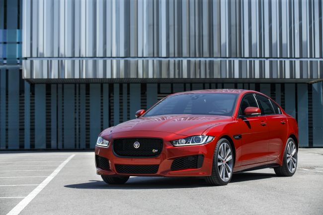 JAGUAR XE VE YENI JAGUAR XF’E EURO NCAP 2015’TEN 5 YILDIZ!