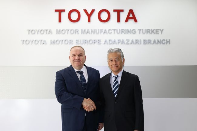 Toyota Otomotiv Sanayi Türkiye’de Devir Teslim