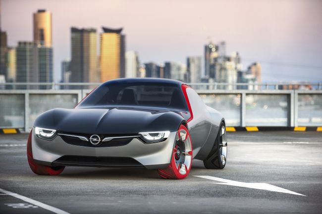 Opel GT Konsept Cenevre Motor Fuarı’nda
