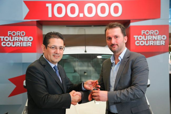 100.000’inci Tourneo Courier teslimatı gerçekleşti