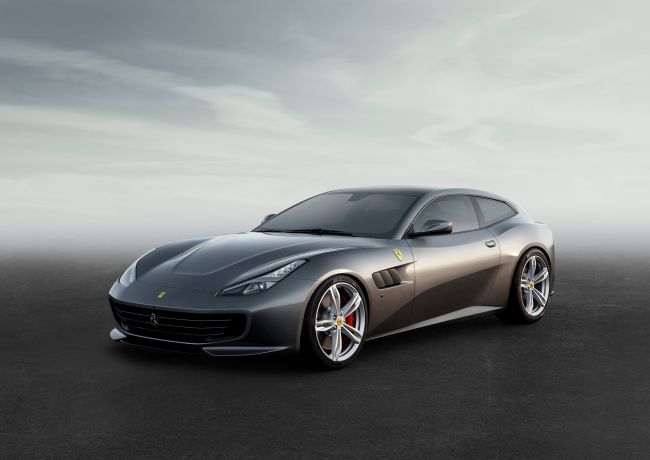 690 HP’lik 4 Koltuklu Yeni Ferrari Modeli,  Cenevre Fuarı’nda Tanıtılacak!