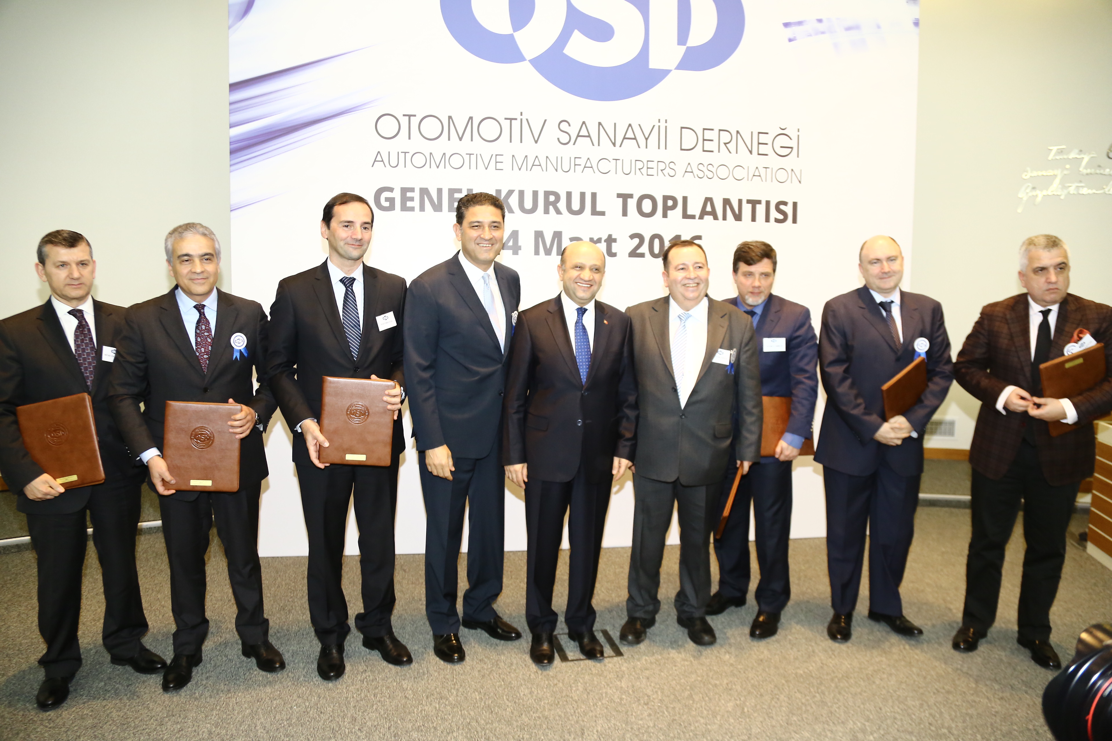 OSD Başkanı Kudret Önen: “2015’i rekorlarla kapatan sanayimiz, küresel pazarlar ve AB’de üretimdeki yerini geliştirmeye devam ediyor”