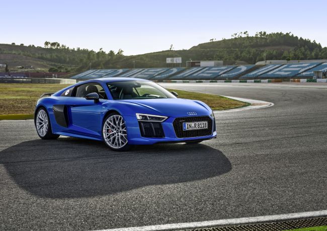 Dünyanın en iyi performans  otomobili Audi R8 Coupe