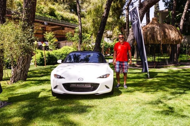 Yenilenen Efsane Roadster 4. Nesil Mazda MX-5 Türkiye’de…