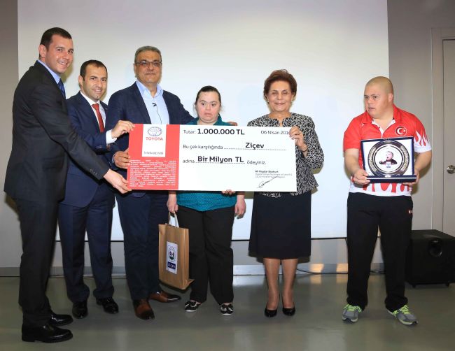 Toyota Türkiye Bayilerinden Örnek Davranış