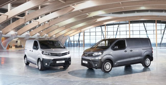 Yeni Toyota PROACE VAN İşinizin Tüm İhtiyaçlarını Karşılamaya geliyor