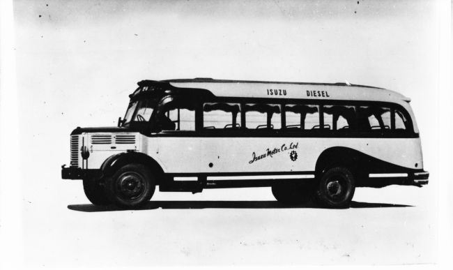 ISUZU MOTORS 100. YILINI KUTLUYOR