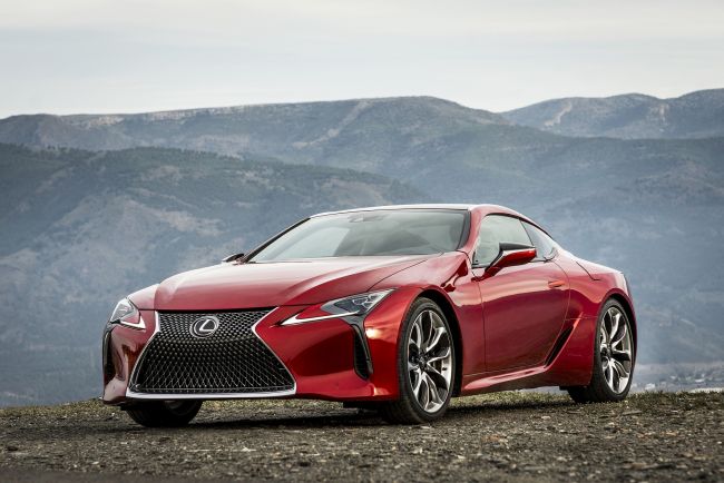 Lexus’un Süper Coupe’si LC 500 Avrupa Turunda
