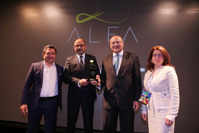 Renault, müşteri deneyimi alanında aldığı ödüllere iki yeni ödül daha ekledi.