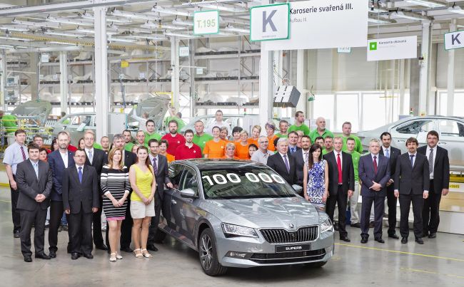 Yeni Skoda Superb  100 Bin Üretimi Aştı