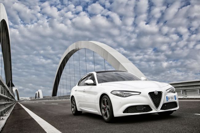 Alfa Romeo Giulia Tüm Zamanların En Yüksek Puanını Elde Etti!