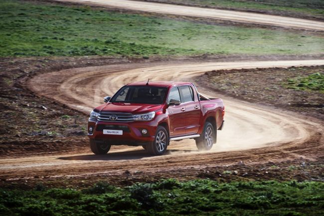 Hilux Bu Kez de Yamaç Paraşütüyle Kapadokya’da Yarıştı
