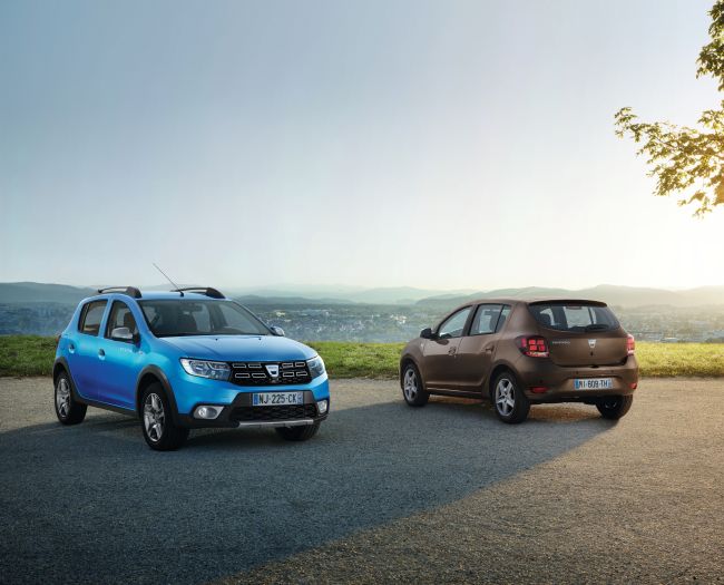 DACIA’DAN 2016 PARİS OTOMOBİL FUARINDAKİ YENİLİKLER