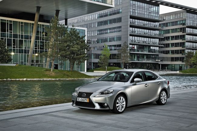 LEXUS IS 1 Milyon Adedi Aşarak  Global Bir Başarı Yakaladı