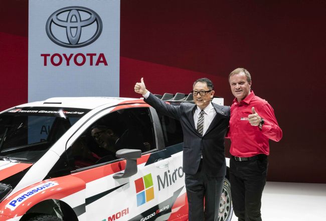 TOYOTA BAŞKANI AKİO TOYODA PARİS MOTOR SHOW’DAYDI