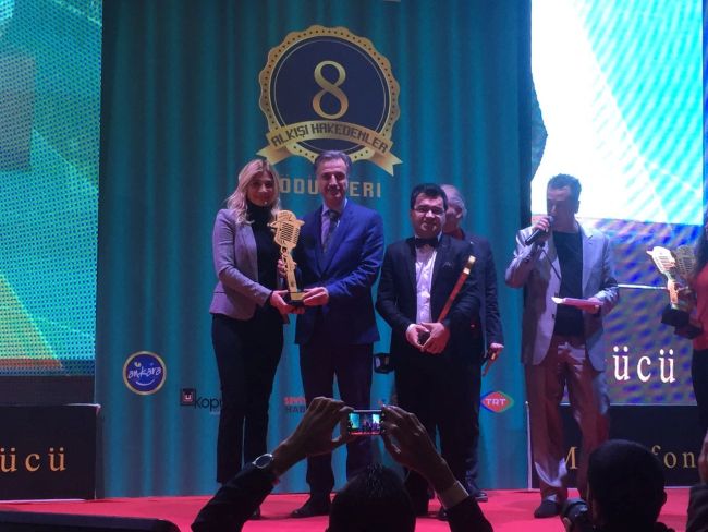 Rekortmen Rallici Simin Bıçakçıoğlu’na Ödül