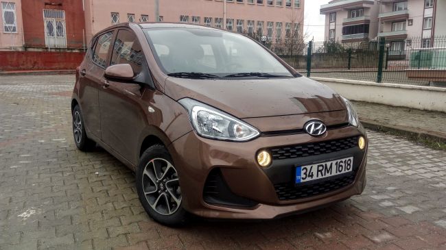 Hyundai i10 1.0 Style AT Testi