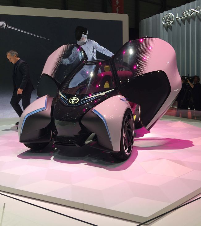 Toyota Geleceğin Pedalsız Otomobilini i-Tril Concept’i Tanıttı