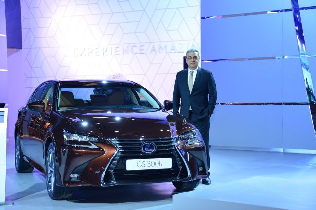 Lexus İstanbul Autoshow’da 28. Yüzyılın Aracını ve İnteraktif Showroom’unu Tanıttı