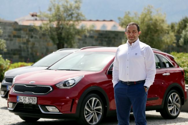 Rekortmen Hibrit Kia NIRO