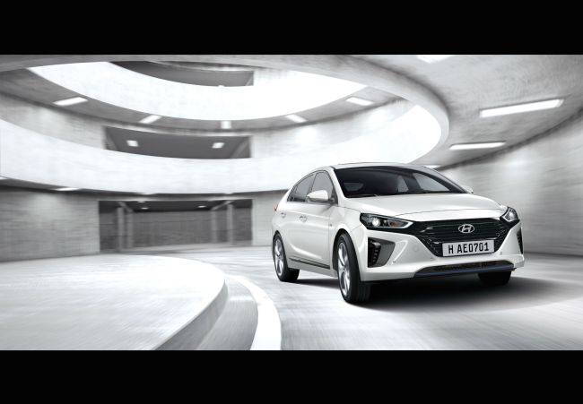 Hyundai IONIQ Hybrid, Yollara Çıkmak için Gün Sayıyor.