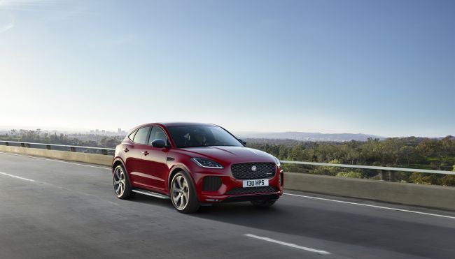 Jaguar Pace Ailesinin En Yeni Üyesi Jaguar E-PACE