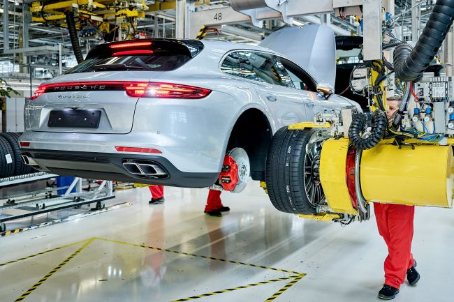 Porsche Yeni Panamera Sport Turismo’nun üretimine başladı