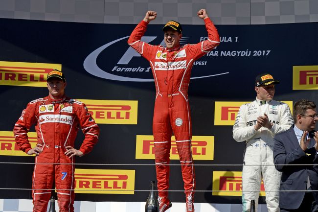 Ferrari’den Yılın İkinci Dublesi!