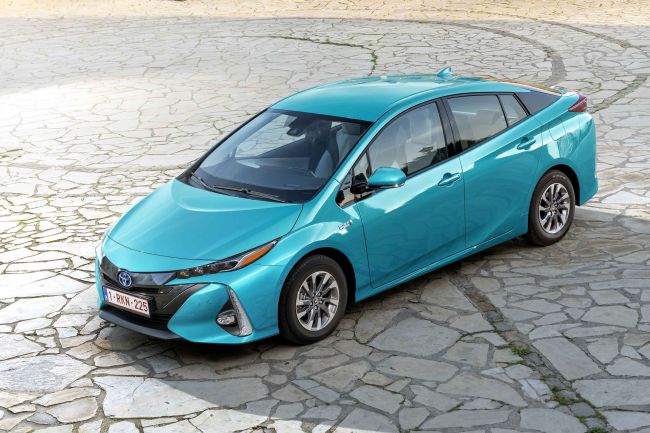 Toyota Prius Plug-in Hybrid En Çevreci Otomobil Olduğunu Kanıtladı