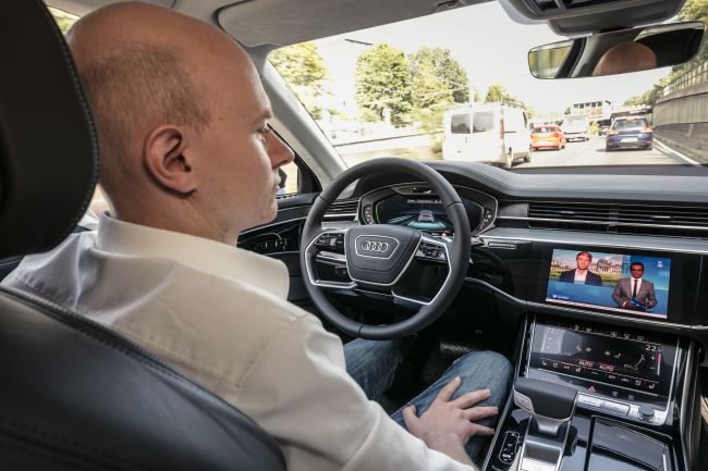Audi AI sıkışık trafik pilotu ile otomatik sürüş  yepyeni bir seviyeye taşınıyor