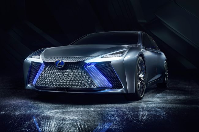 Lexus Tokyo’da Otonom Teknolojilerini Sergiledi