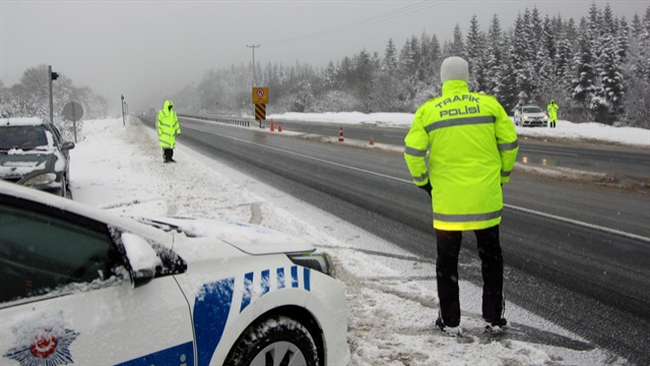 Kış Lastiği Takmayan Kalmasın!