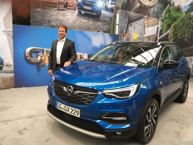 Opel X Ailesi Genişliyor