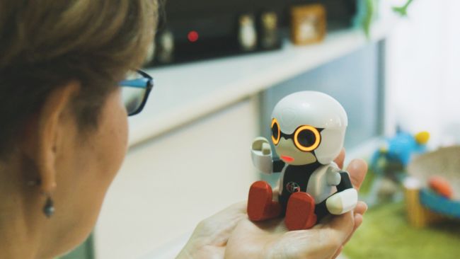 Toyota’nın, Arkadaş Robotu Kirobo Mini Piyasada