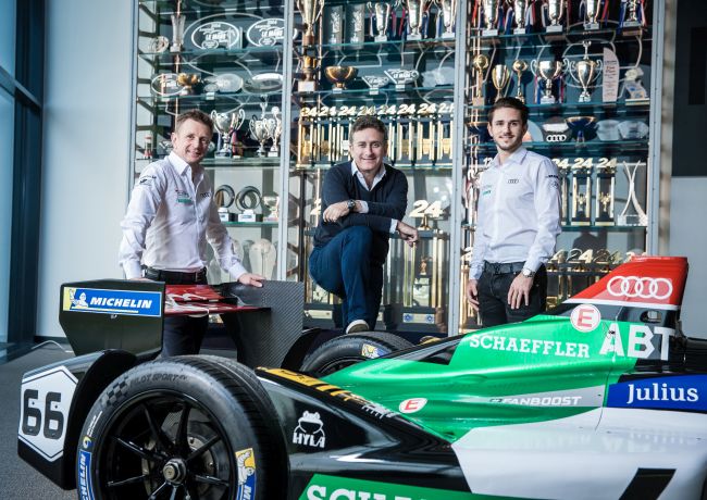 Audi e-tron FE04 ilk kez yarış pistine çıkıyor