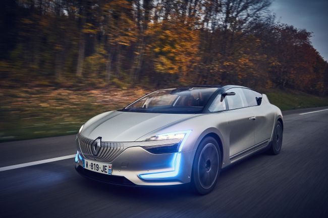 Renault SYMBIOZ Demo Car ile otonom sürüş